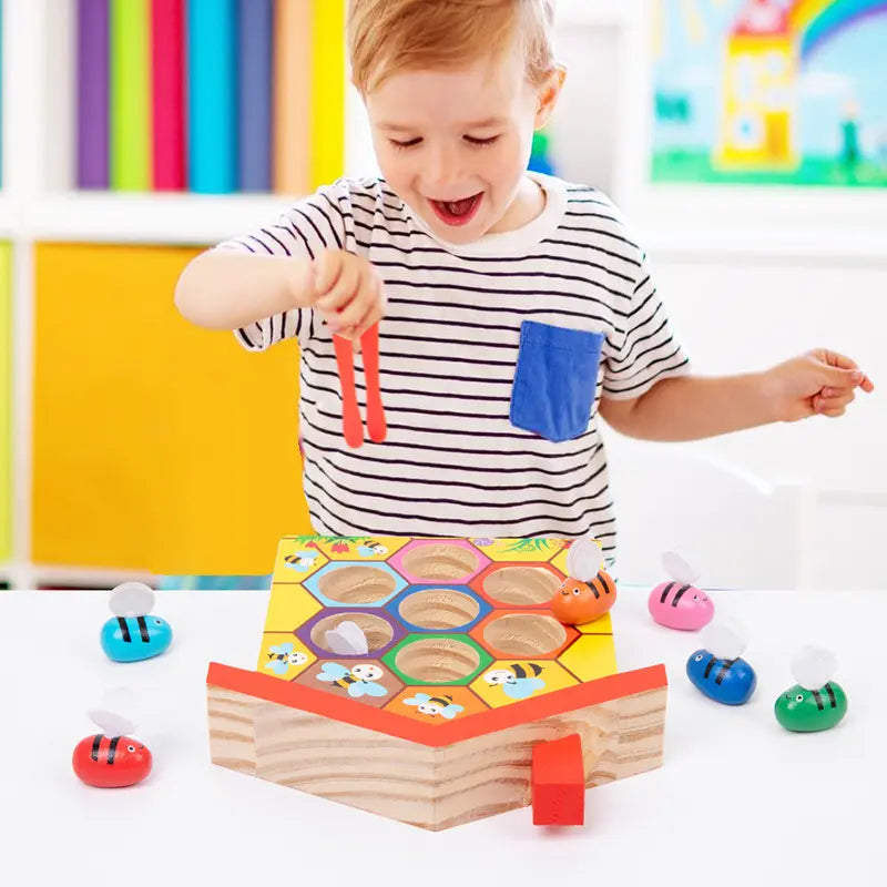Wooden Montessori Beehive Game Toy for Kids, Early Educational Color Recognition Toy with Clamping Bees